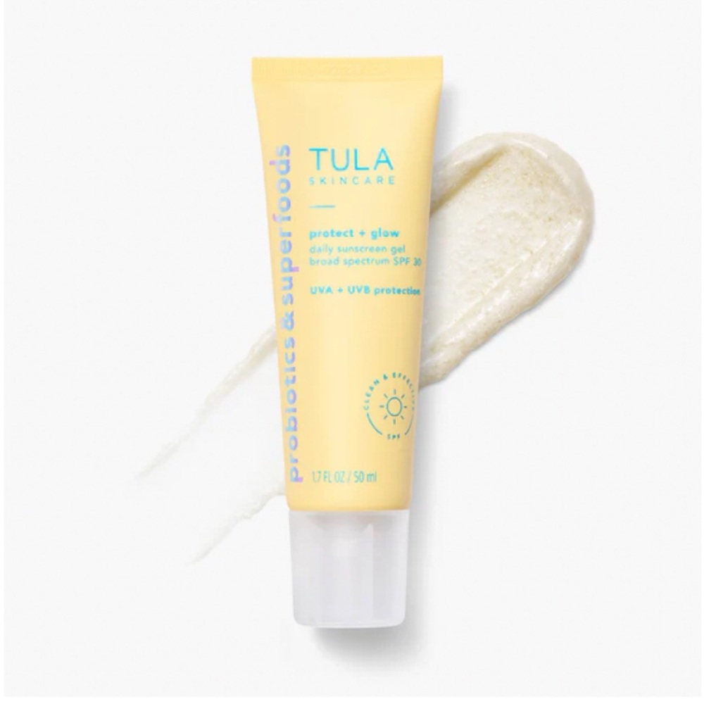 NEW✅Tula Protect + Glow
daily sunscreen gel broad spectrum SPF 30